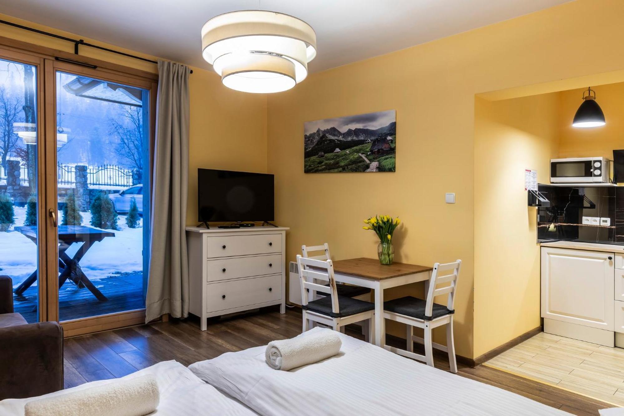 Udanypobyt Apartamenty Przy Dolinach A I B Koscielisko Bagian luar foto